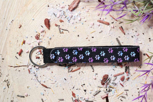 Látková klíčenka - barevné tlapičky 2