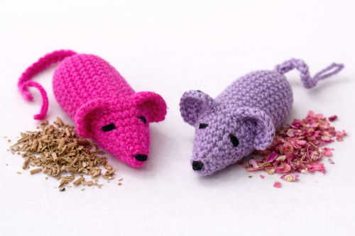 Háčkovaná myška velká - šanta kočičí 1