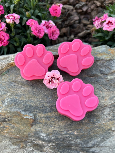 Tlapička s vůní višně a marcipánu 1