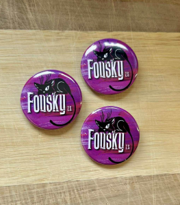 Placka s logem Fousky z.s. - střední