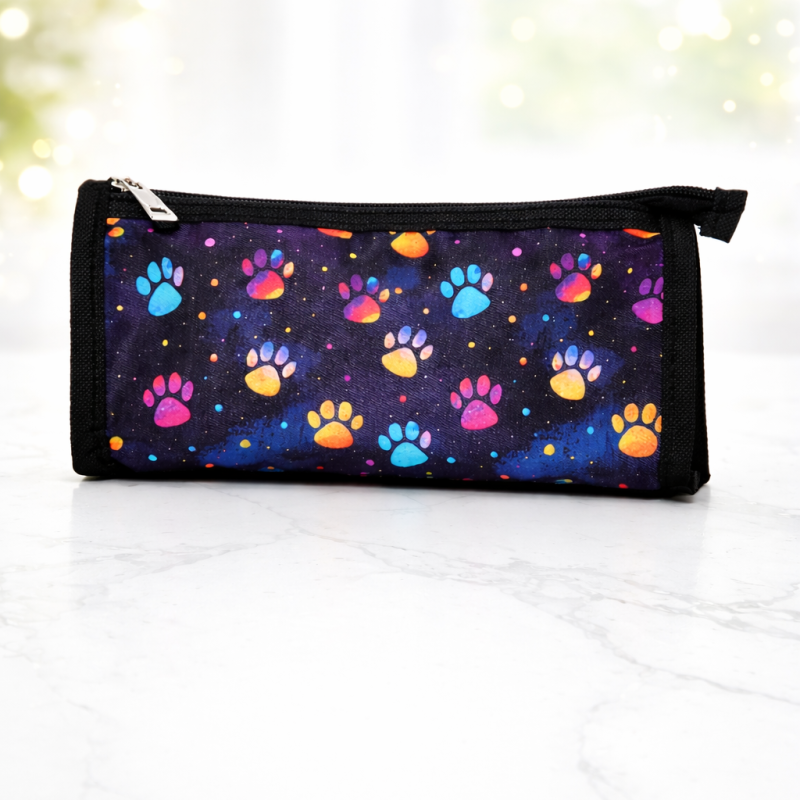 Příruční taštička s tlapičkami