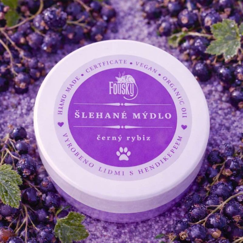 Šlehané mýdlo s vůní černého rybízu