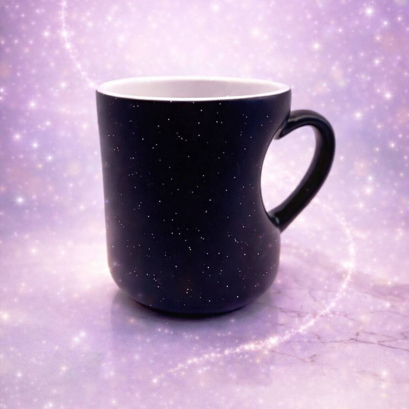 Magický kočičí hrnek