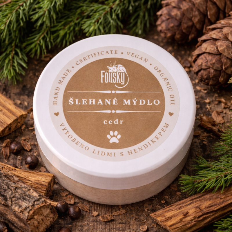 Šlehané mýdlo s vůní cedru