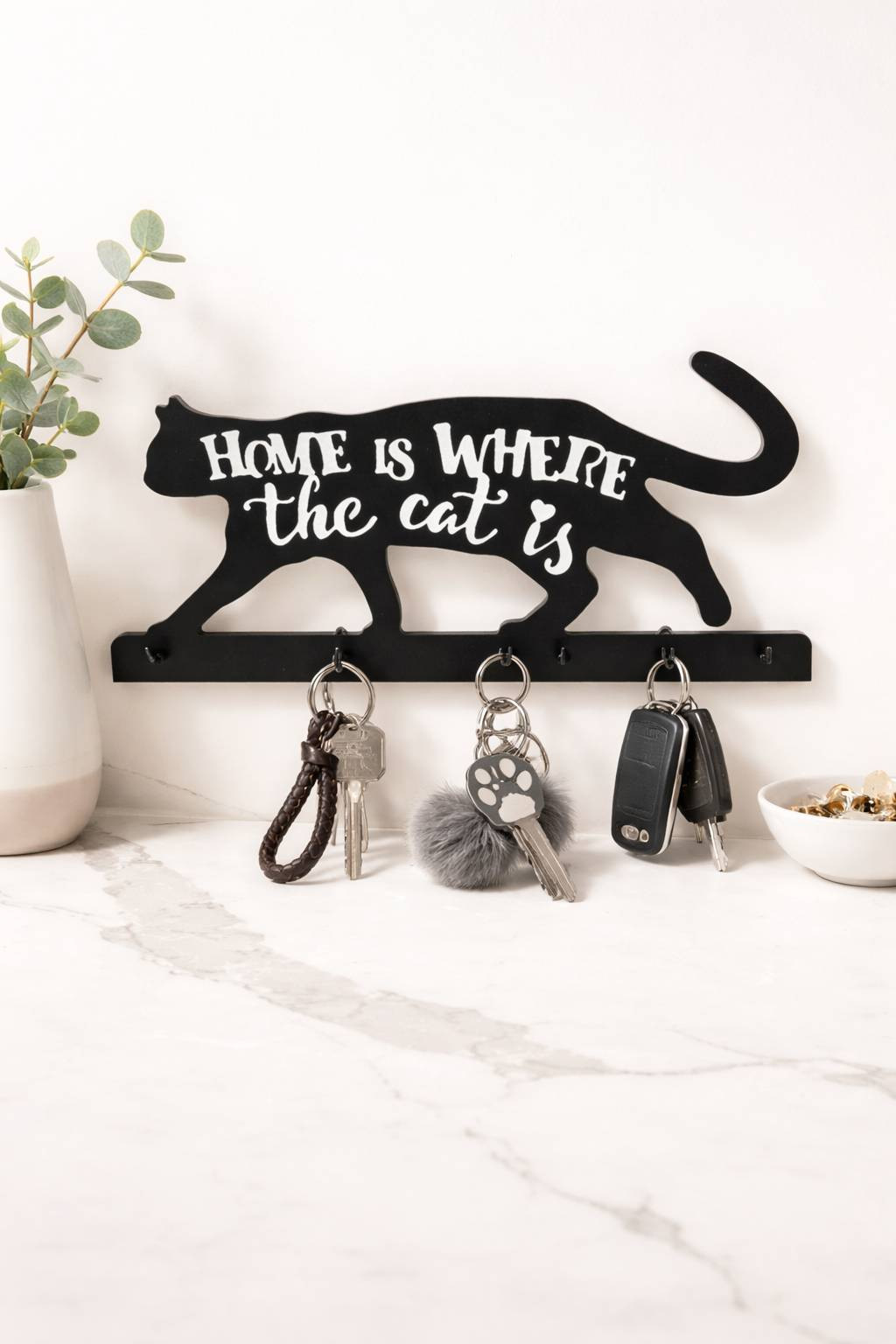 Věšák na klíče „Home is where the cat is“ 🐾