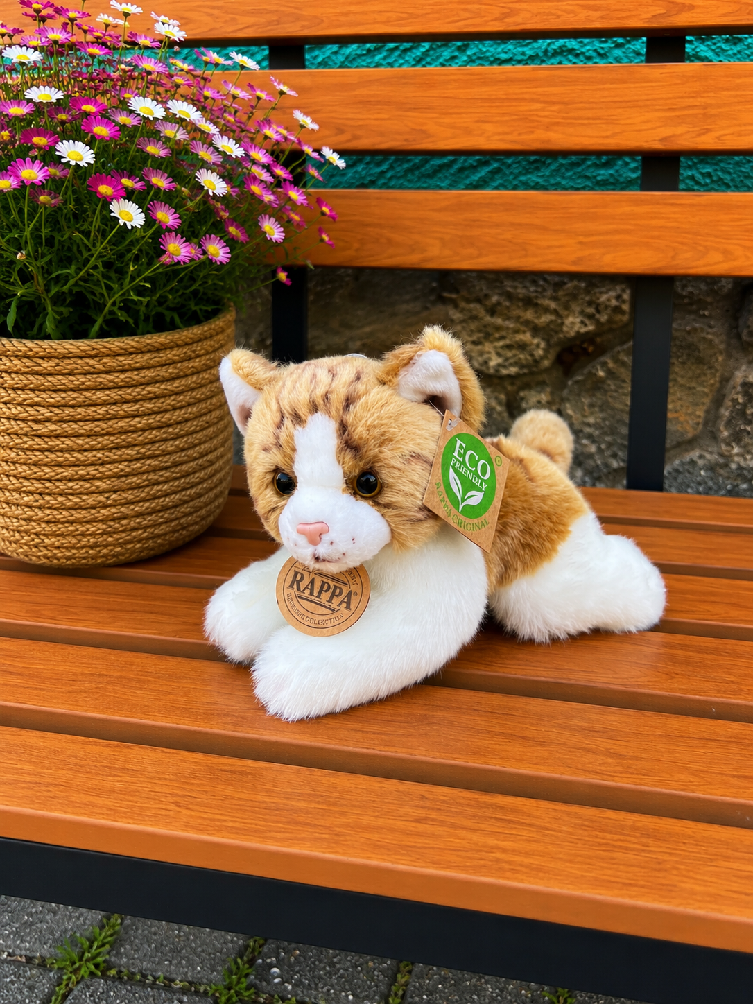 Plyšová kočka ležící 17 cm ECO-FRIENDLY - hnědobílá