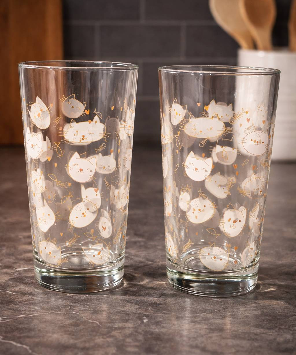 Sklenička s kočičkami
