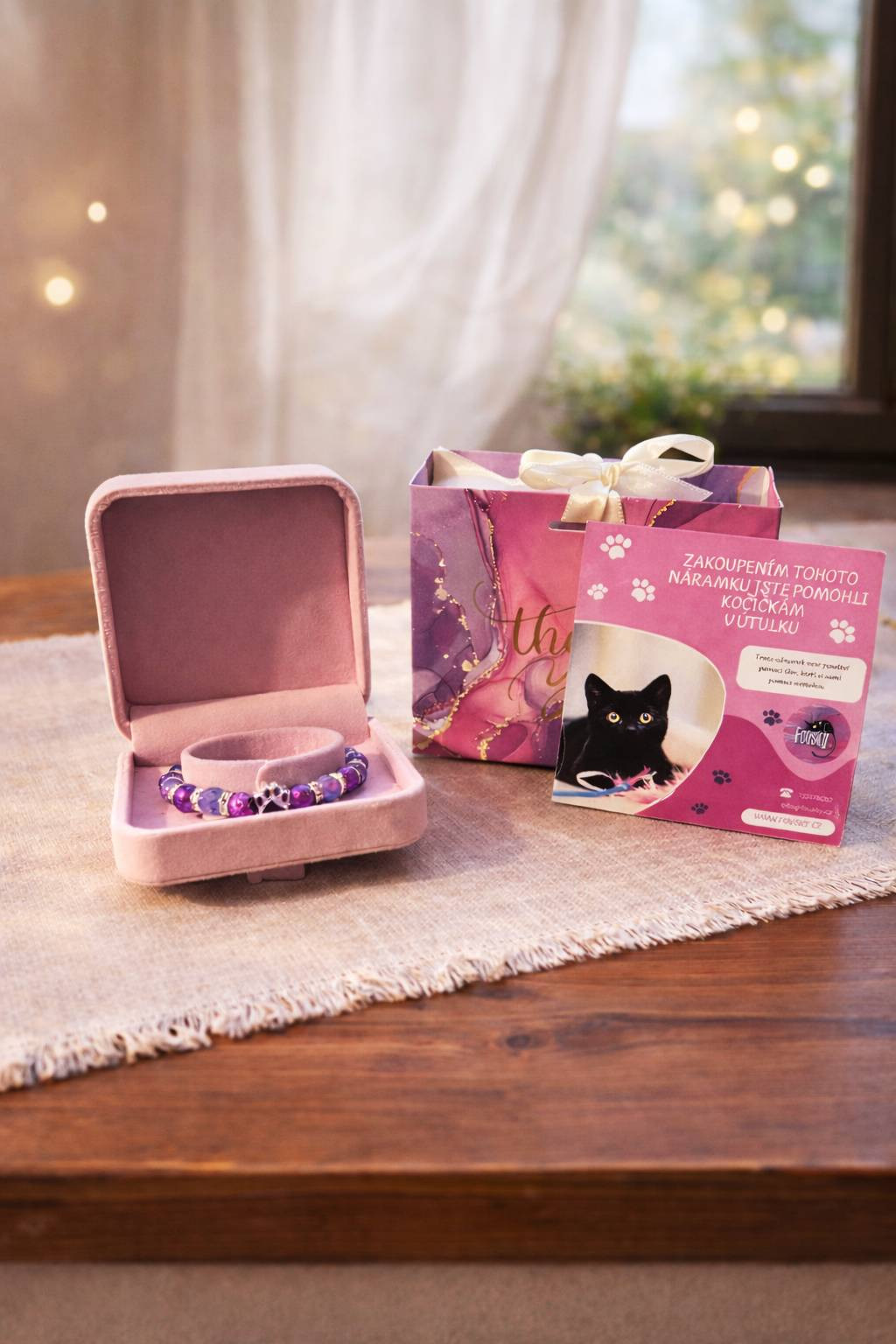 Náramek s tlapičkou - Galaxie