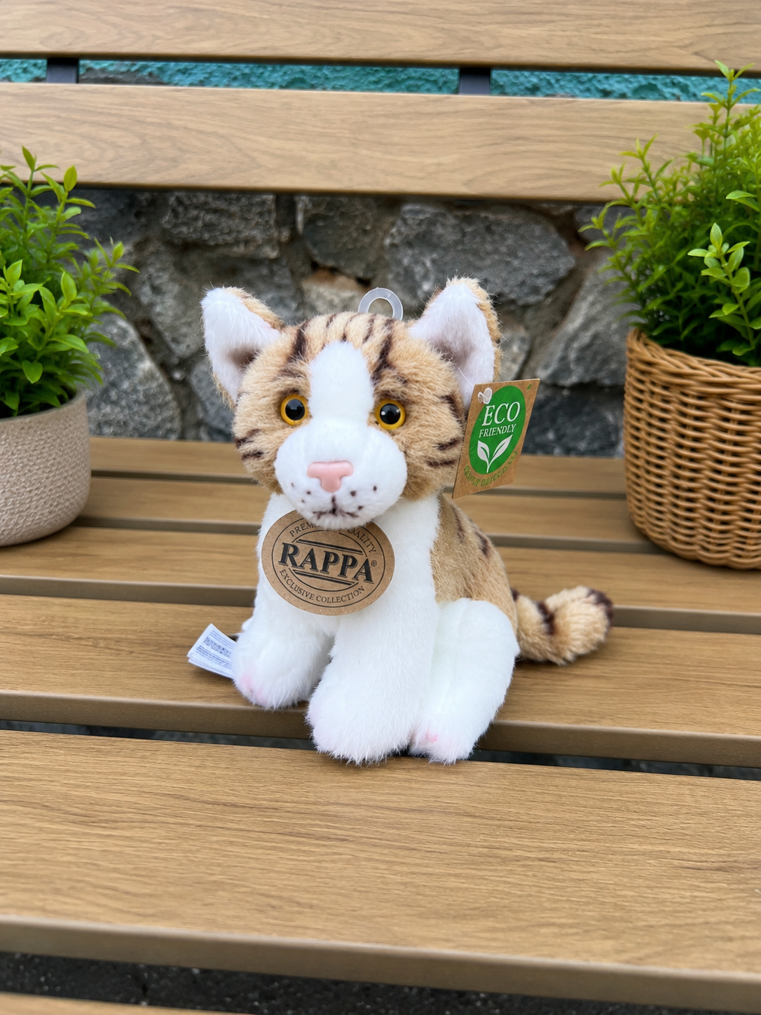 Plyšová kočka 14 cm sedící ECO-FRIENDLY - bílohnědá